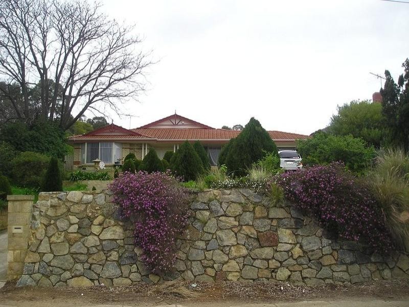 68 South Western Highway, Mount Richon WA 6112