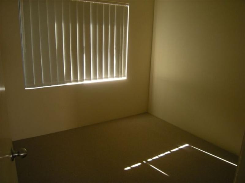 1/65 Little John Road, Armadale WA 6112