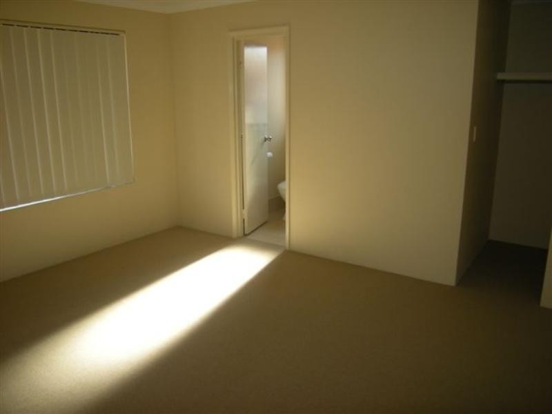 1/65 Little John Road, Armadale WA 6112