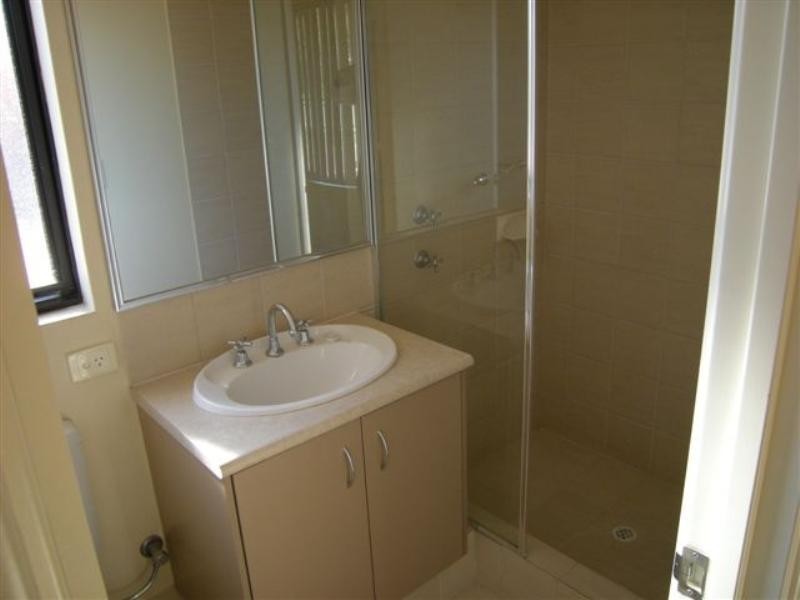 1/65 Little John Road, Armadale WA 6112