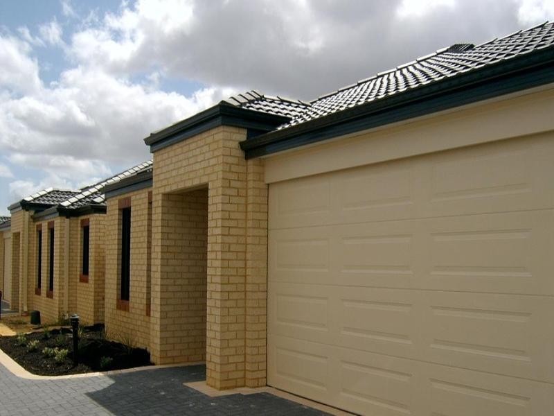 1/19 Milano Loop, Seville Grove WA 6112