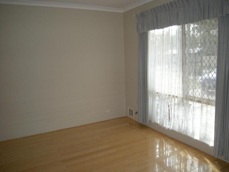 118 Strawberry Drive, Seville Grove WA 6112