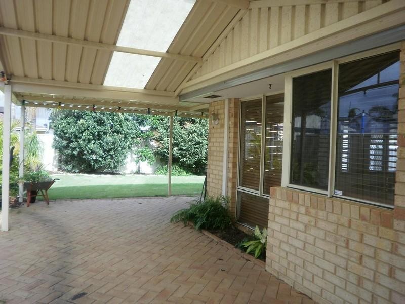 31 Seminole Gardens, Seville Grove WA 6112