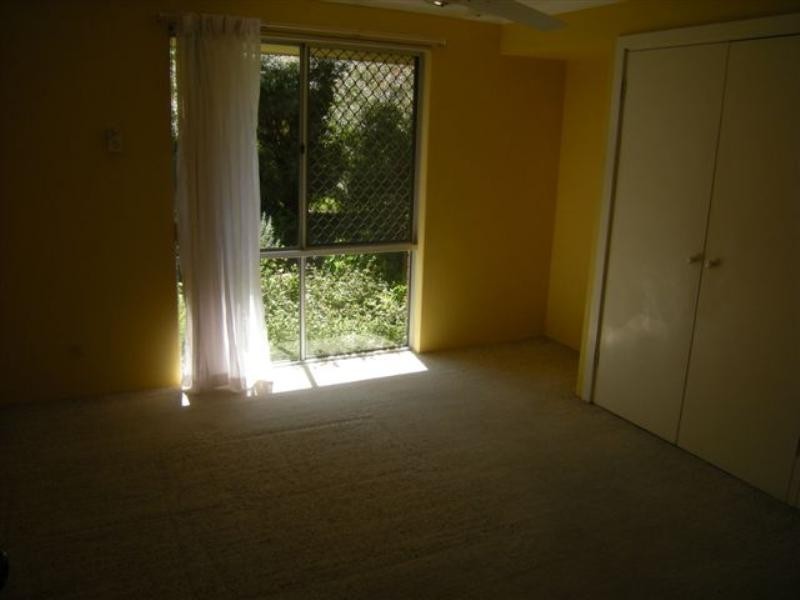 12 Melanda Street, Kelmscott WA 6111