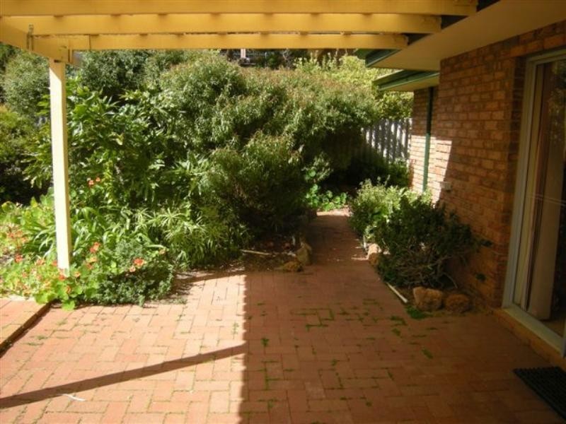 12 Melanda Street, Kelmscott WA 6111