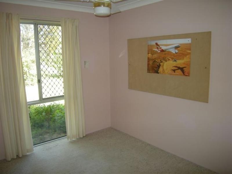 12 Melanda Street, Kelmscott WA 6111