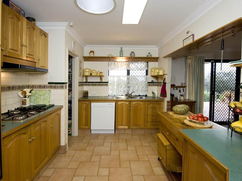 46 Talus Drive, Mount Richon WA 6112