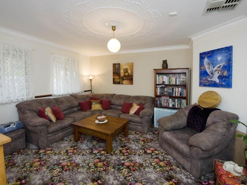 46 Talus Drive, Mount Richon WA 6112