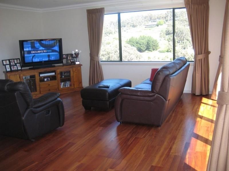 57 Garland Road, Roleystone WA 6111
