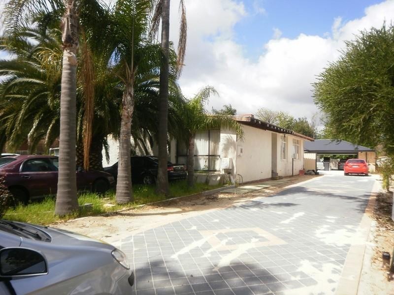 13A Burham Road, Kenwick WA 6107