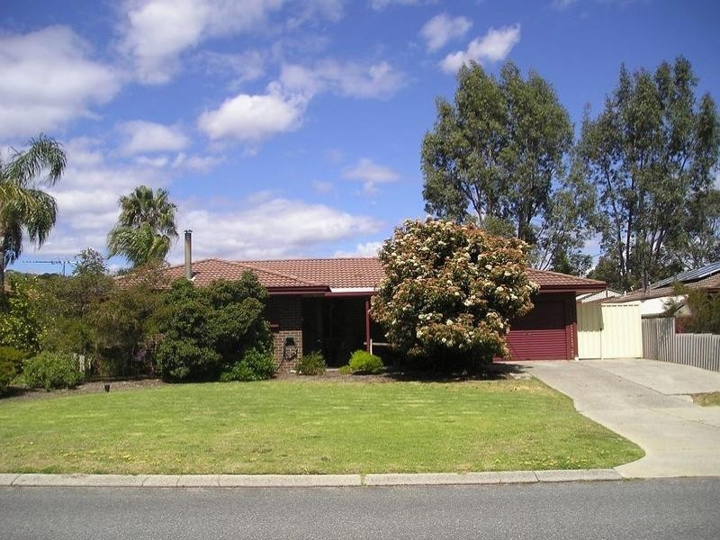 8 Duri Street, Armadale WA 6112