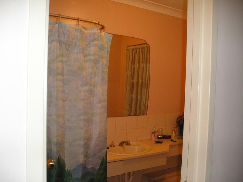 8 Duri Street, Armadale WA 6112