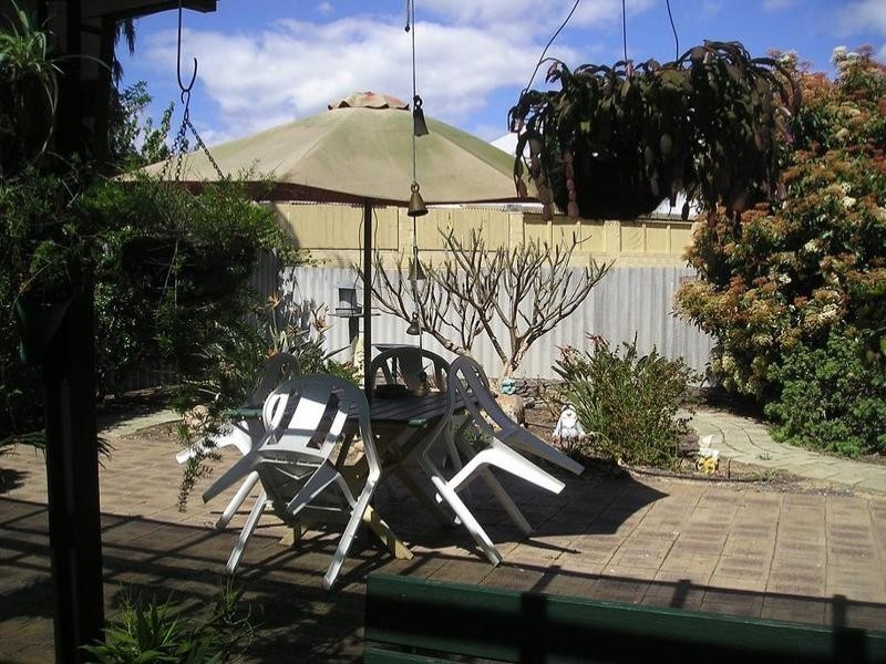 8 Duri Street, Armadale WA 6112