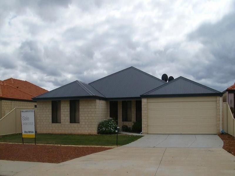 17 Kerrison Parade, Seville Grove WA 6112