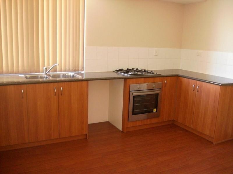 17 Kerrison Parade, Seville Grove WA 6112