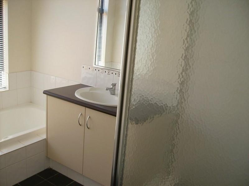 17 Kerrison Parade, Seville Grove WA 6112