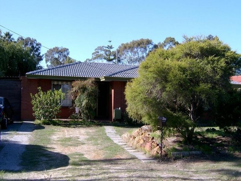 18 Toorak Road, Armadale WA 6112