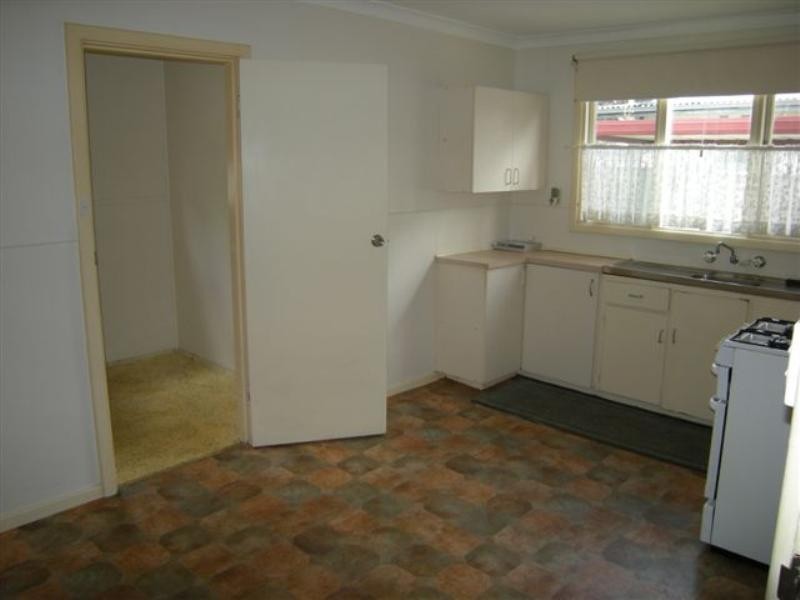 26 Hollybush Way, Kelmscott WA 6111