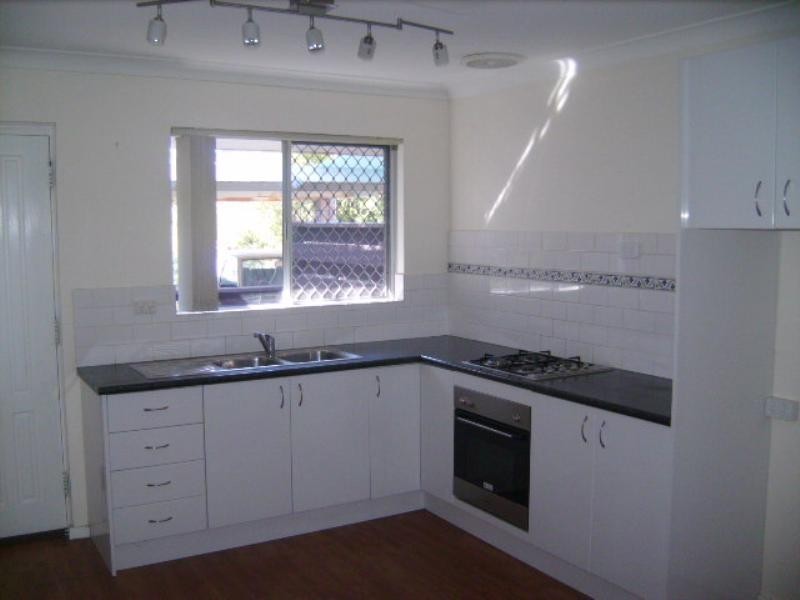 12B Burrowa Street, Armadale WA 6112