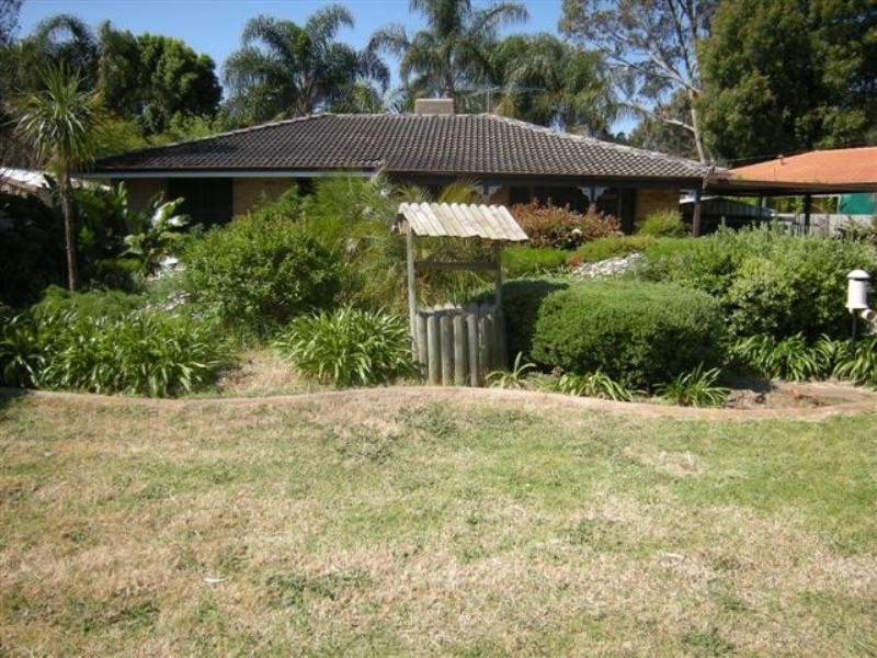32 Wilcannia Way, Armadale WA 6112