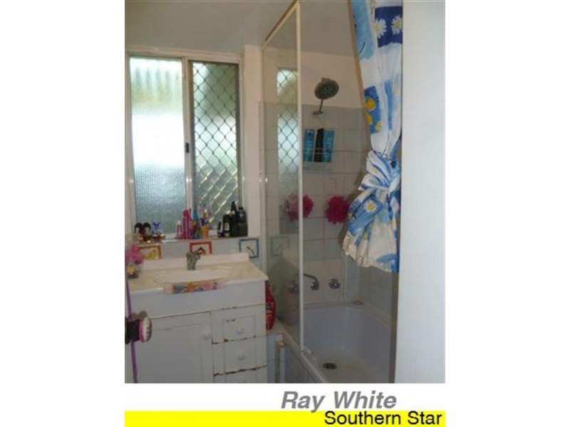 16 Emperor Close, Seville Grove WA 6112