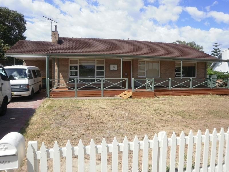 16 Hambledon Crescent, Armadale WA 6112
