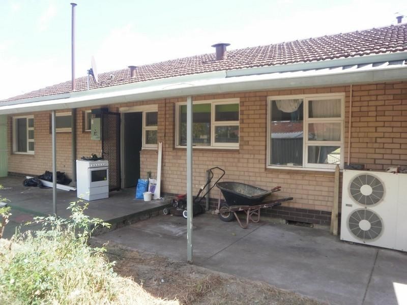 16 Hambledon Crescent, Armadale WA 6112