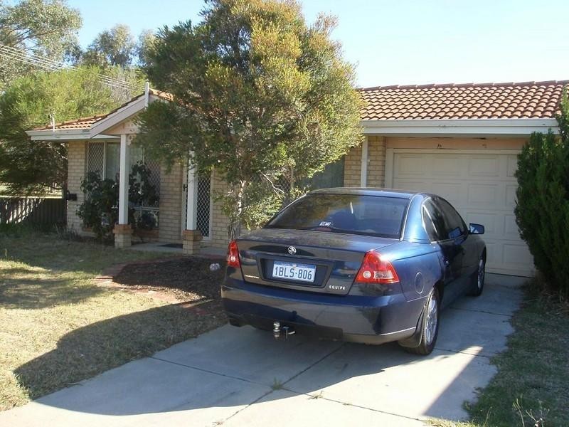 64 Poad Street, Seville Grove WA 6112