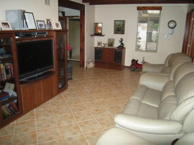 47 Henrietta Avenue, Mount Nasura WA 6112