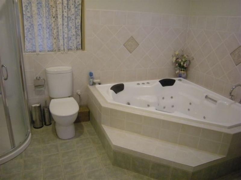 47 Henrietta Avenue, Mount Nasura WA 6112