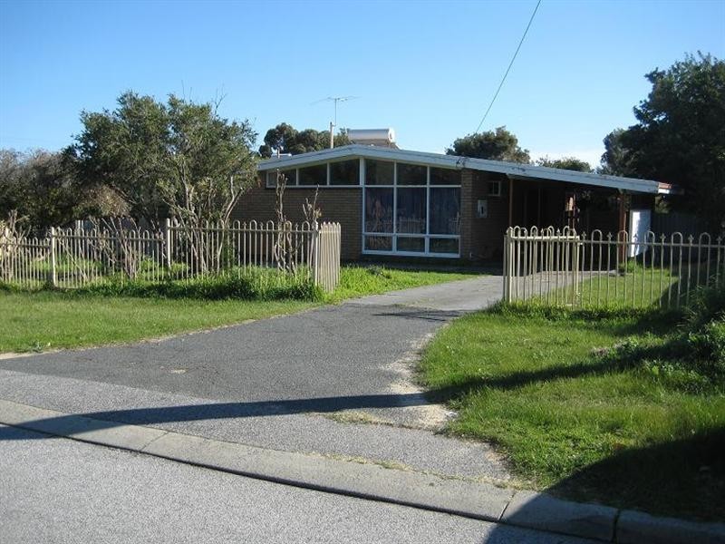 22 Exbury Road, Armadale WA 6112