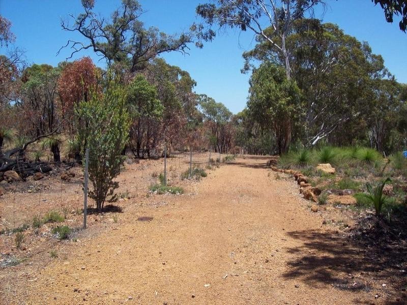 161 Hart Drive, Chittering WA 6084