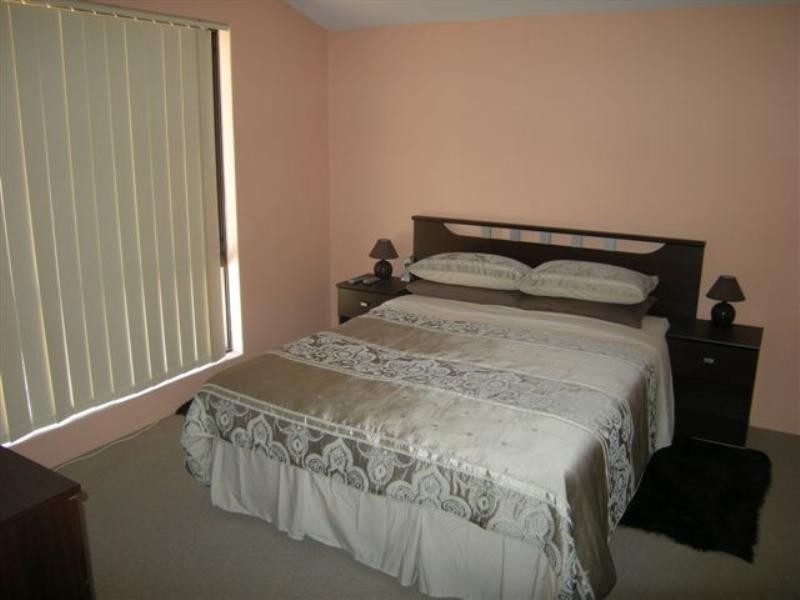 18/67 Braemore Street, Seville Grove WA 6112