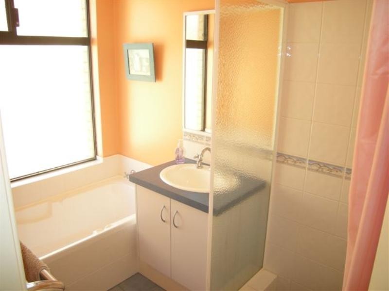 18/67 Braemore Street, Seville Grove WA 6112