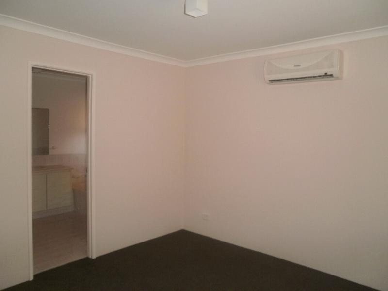 8/27 Babington Crescent, Bayswater WA 6053