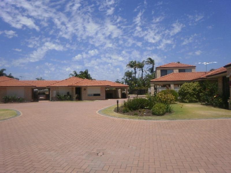 8/27 Babington Crescent, Bayswater WA 6053