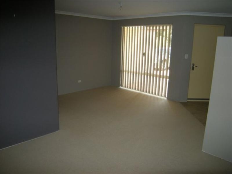 212 Tapper Road, Atwell WA 6164