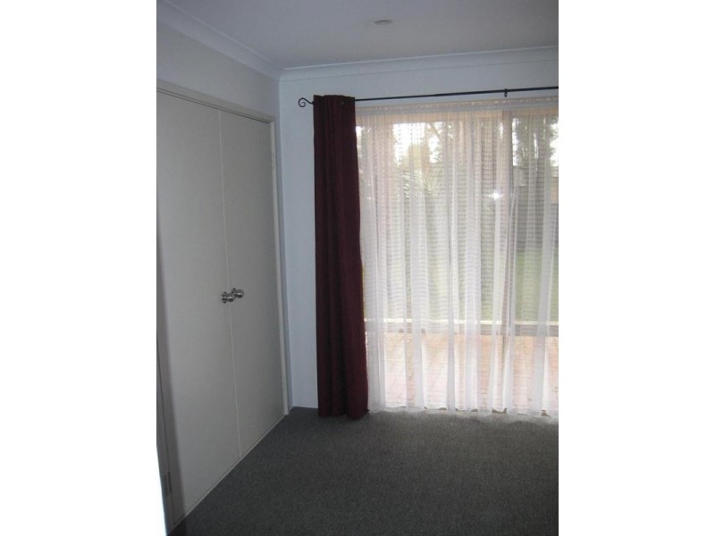 6 McGrath Place, Seville Grove WA 6112