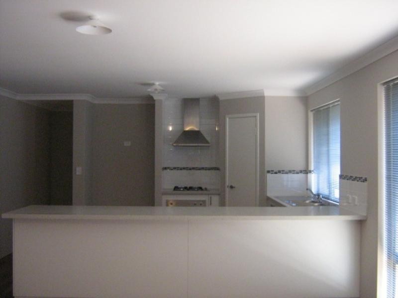 8A Numulgi Street, Armadale WA 6112