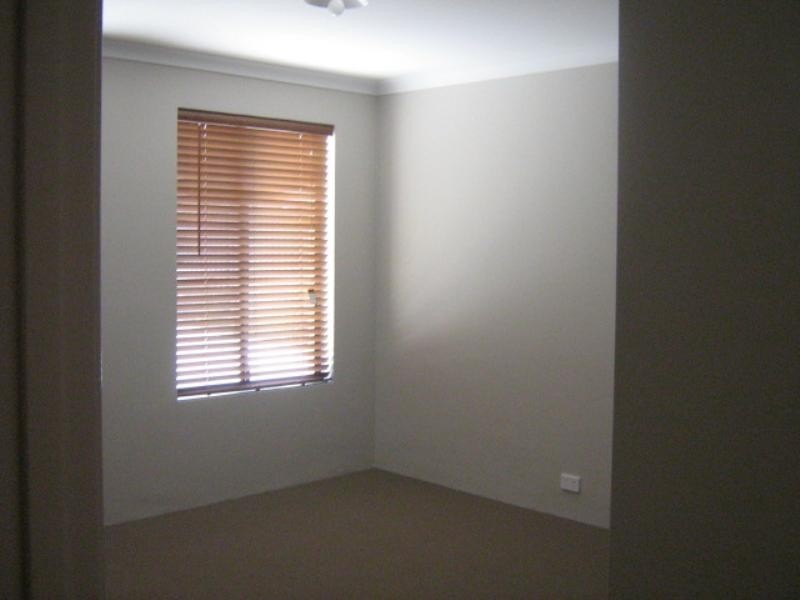 8A Numulgi Street, Armadale WA 6112