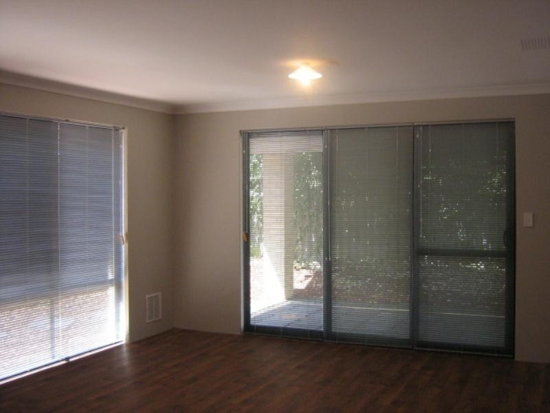 8A Numulgi Street, Armadale WA 6112