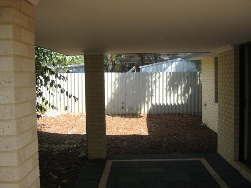 8A Numulgi Street, Armadale WA 6112