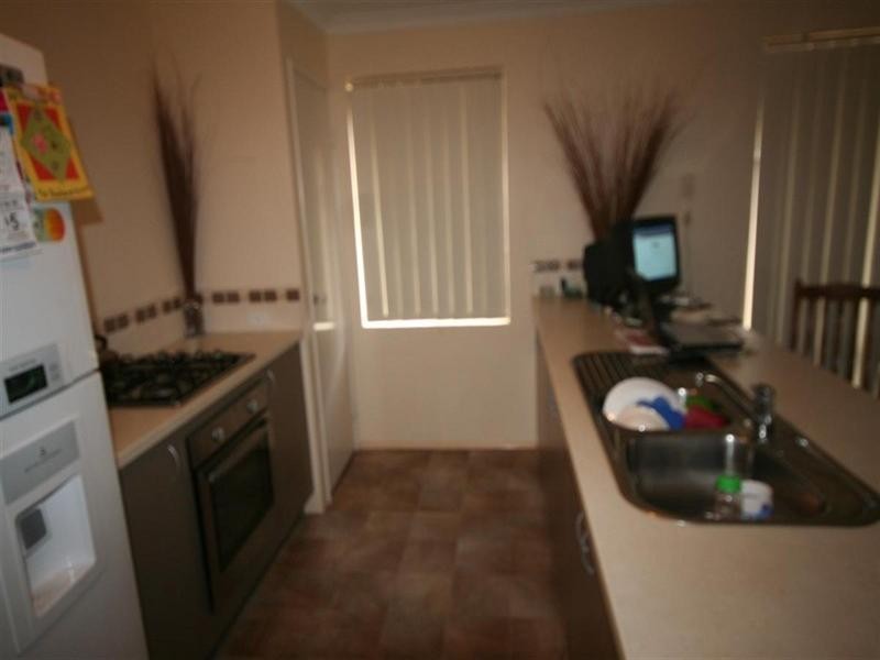 10 Gould Close, Brookdale WA 6112