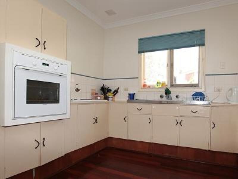 21 Winchester Street, Armadale WA 6112