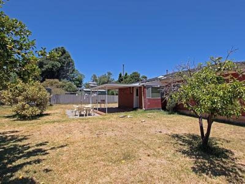 21 Winchester Street, Armadale WA 6112