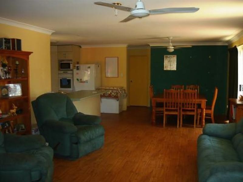 27 Pelham Street, Armadale WA 6112