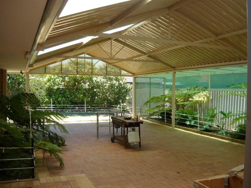 9 Clements Grove, Armadale WA 6112