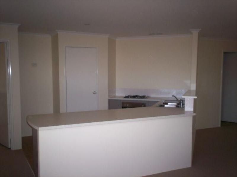 4 Rath Close, Byford WA 6122