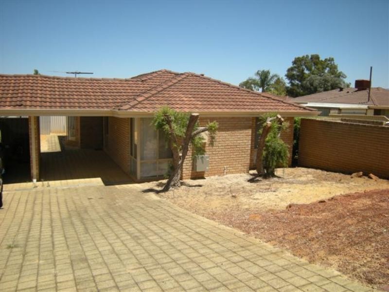 8/76 Owtram Road, Armadale WA 6112