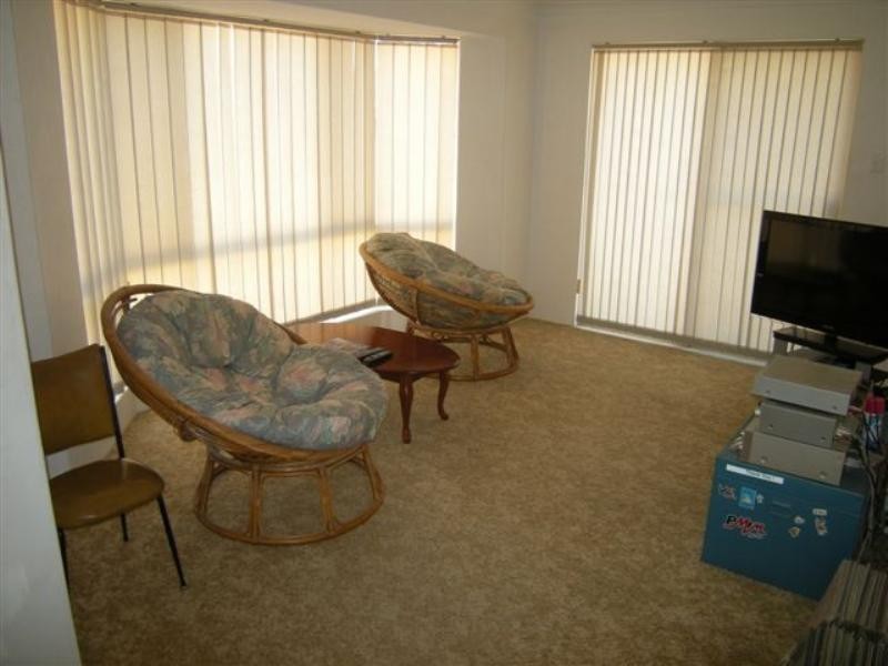 8/76 Owtram Road, Armadale WA 6112